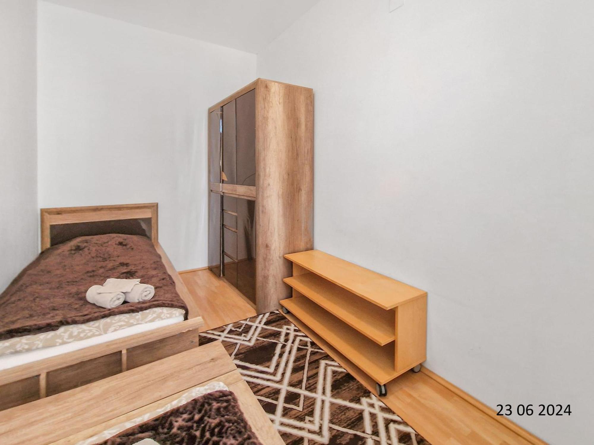 Elegant Three-Bedroom Suite Wien Exterior foto