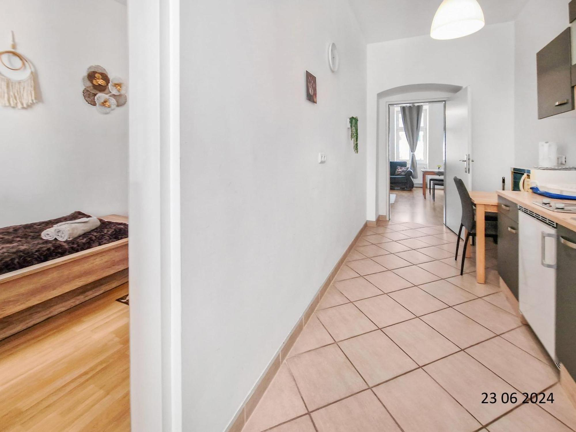 Elegant Three-Bedroom Suite Wien Exterior foto