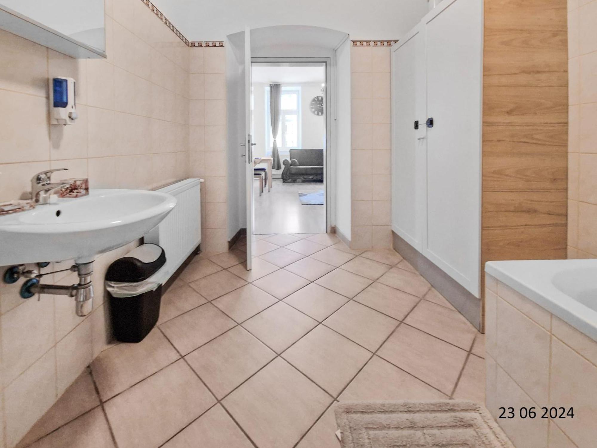 Elegant Three-Bedroom Suite Wien Exterior foto