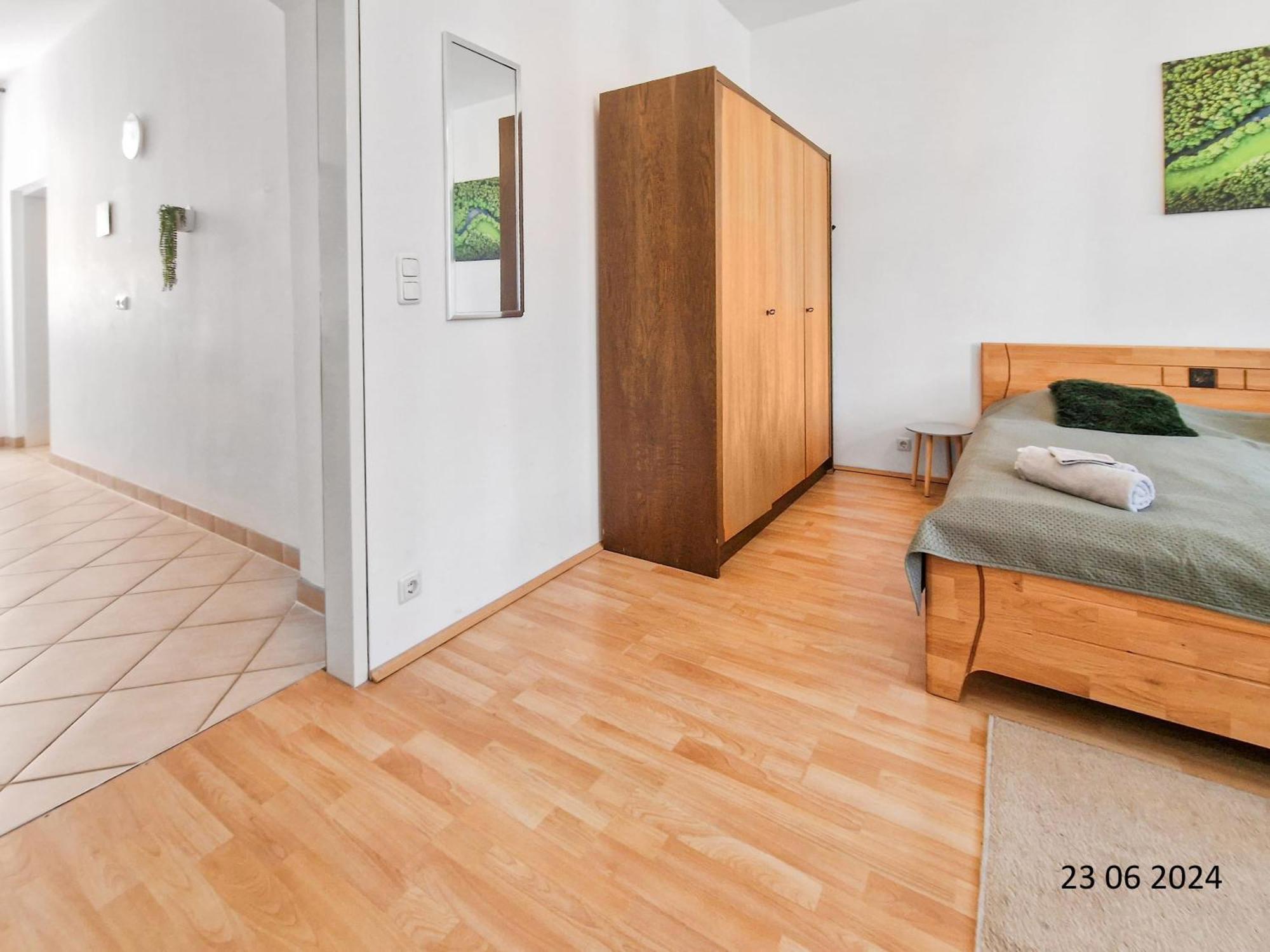 Elegant Three-Bedroom Suite Wien Exterior foto