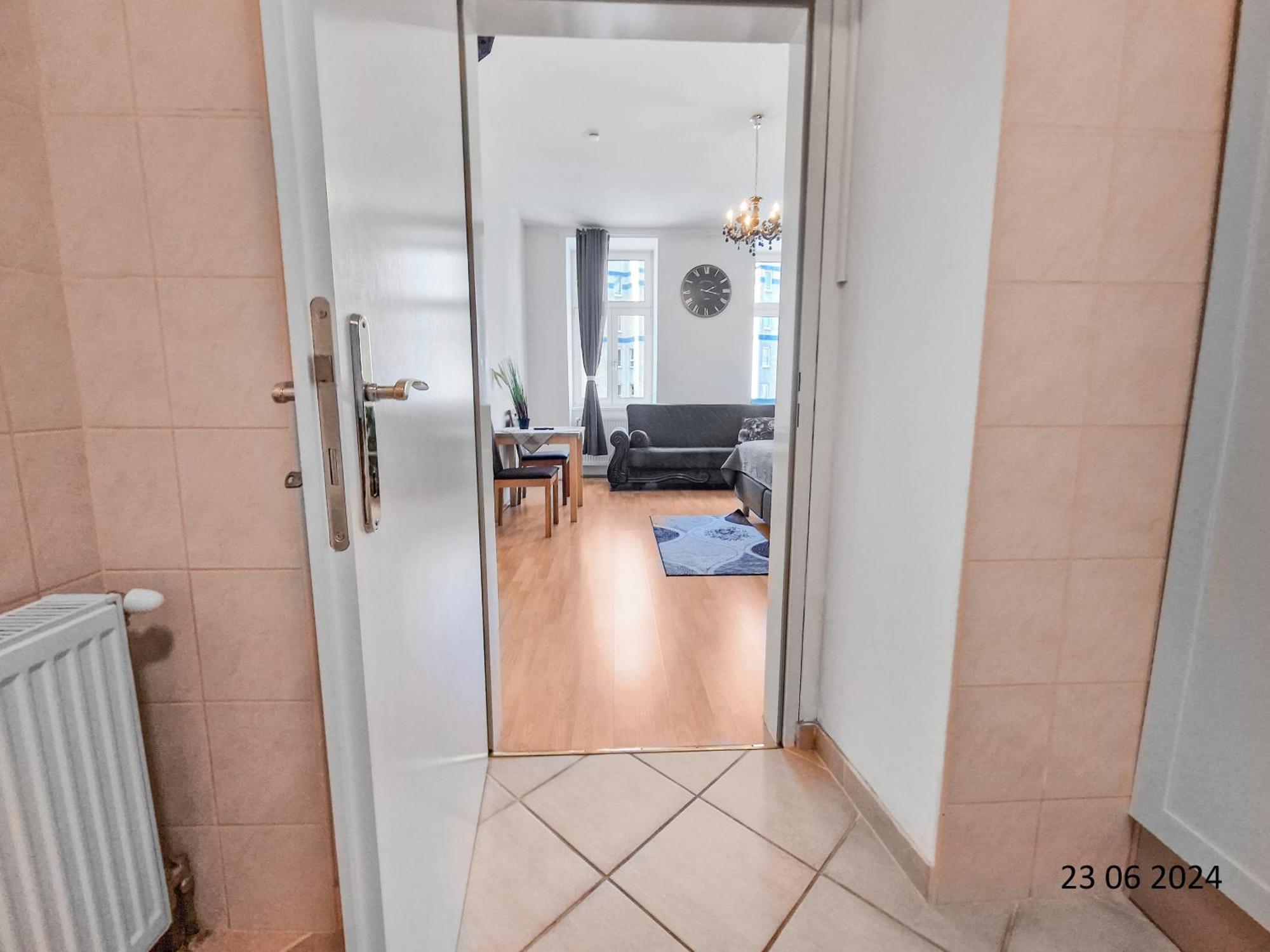 Elegant Three-Bedroom Suite Wien Exterior foto