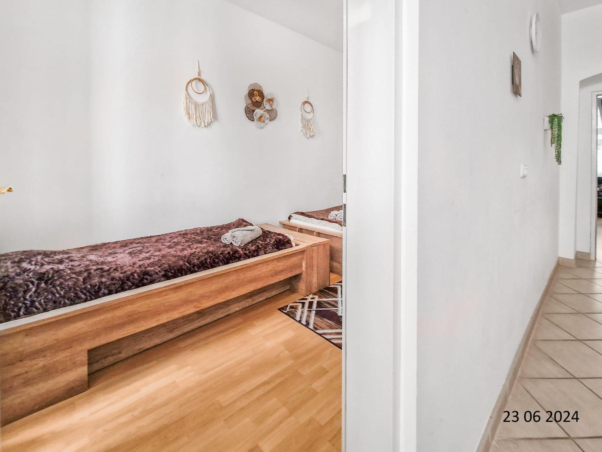 Elegant Three-Bedroom Suite Wien Exterior foto
