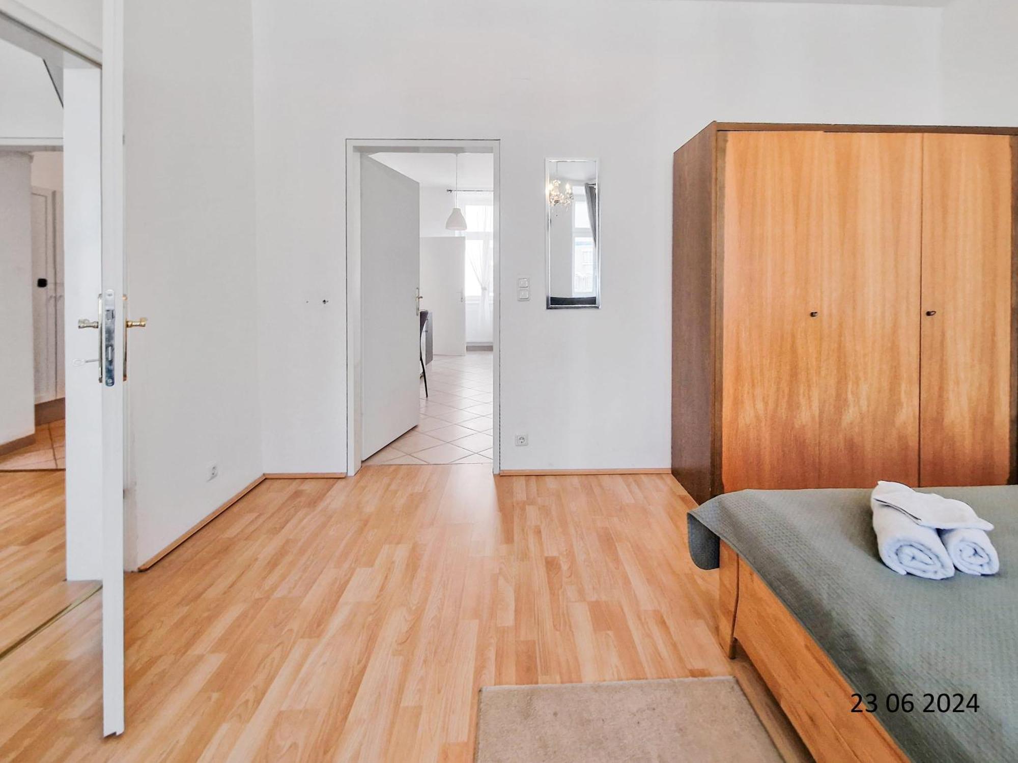 Elegant Three-Bedroom Suite Wien Exterior foto