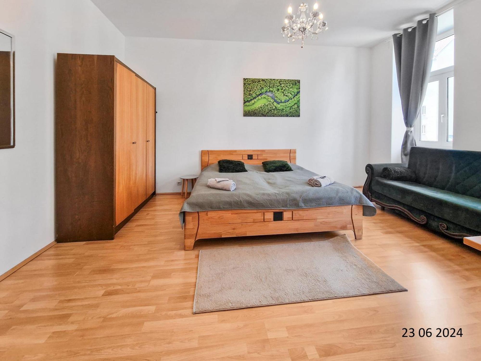 Elegant Three-Bedroom Suite Wien Exterior foto