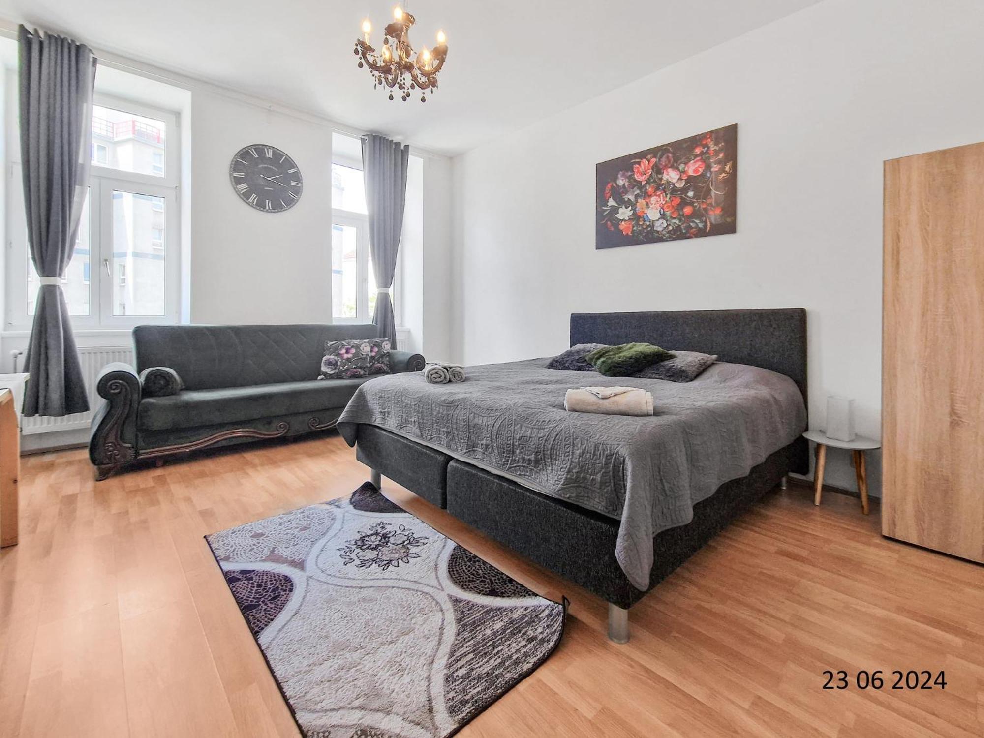 Elegant Three-Bedroom Suite Wien Exterior foto